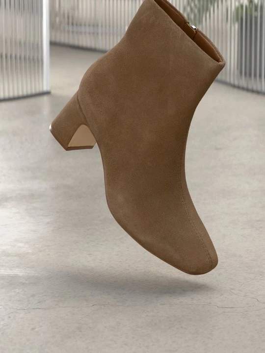 Zdjęcie produktu Botki Clarks brązowy