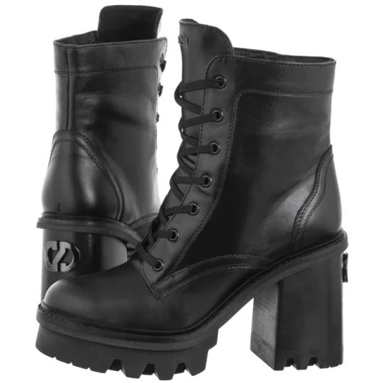 Zdjęcie produktu Botki Czarne B9805-E50-000-000-G56 (CI783-a) Carinii