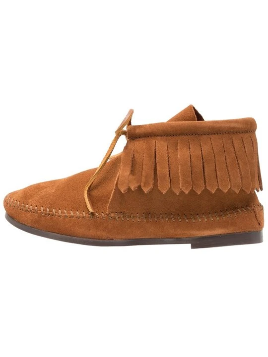 Zdjęcie produktu Botki do kostki Minnetonka brązowy