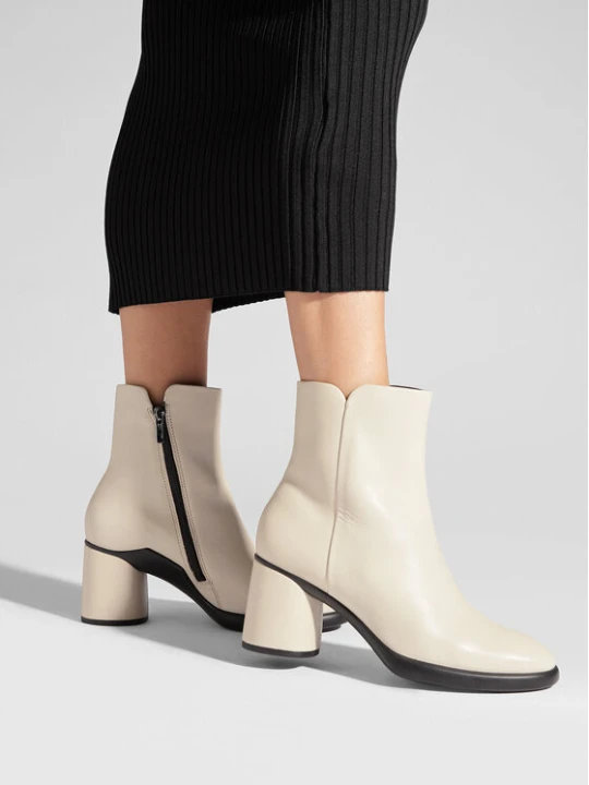 Zdjęcie produktu Botki ECCO Sculpted Lx 55 22261301378 Biały