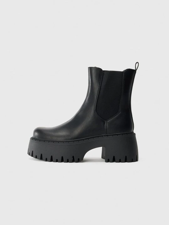 Zdjęcie produktu Botki Even&Odd By Zalando czarny