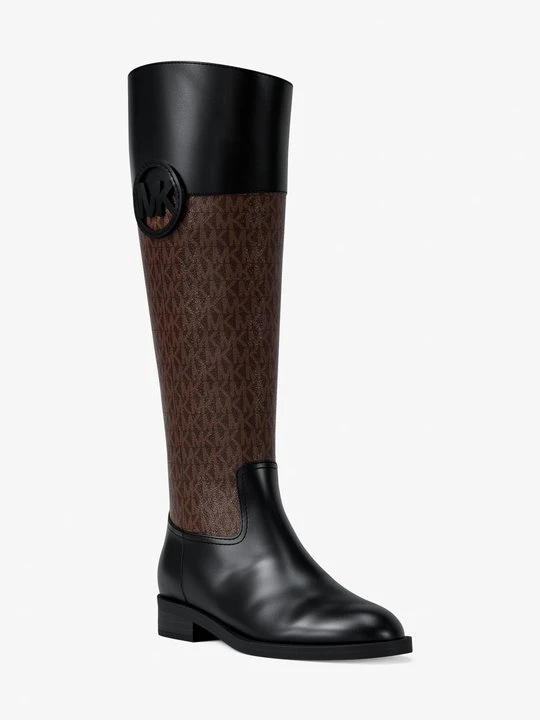 Zdjęcie produktu Botki Kimmee z charakterystycznym logo Michael Kors