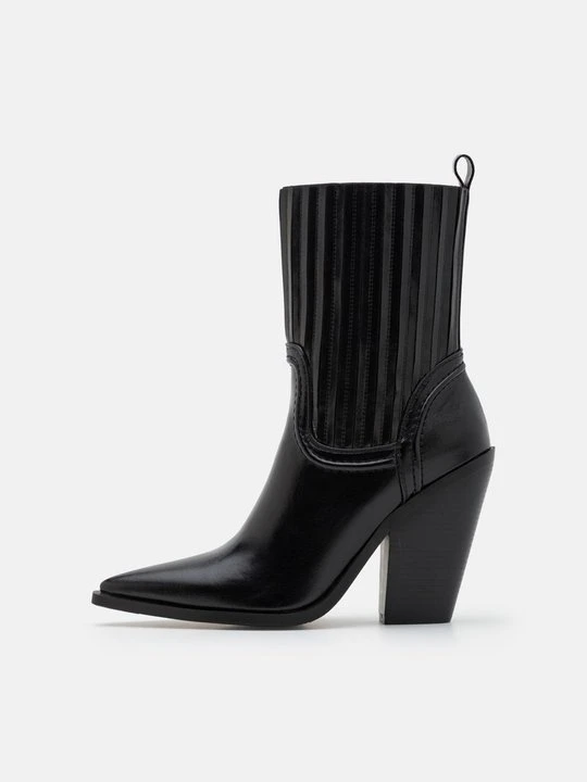 Zdjęcie produktu Botki kowbojki i motocyklowe Simmi London czarny