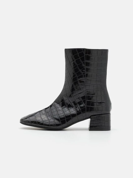Zdjęcie produktu Botki Marks & Spencer czarny