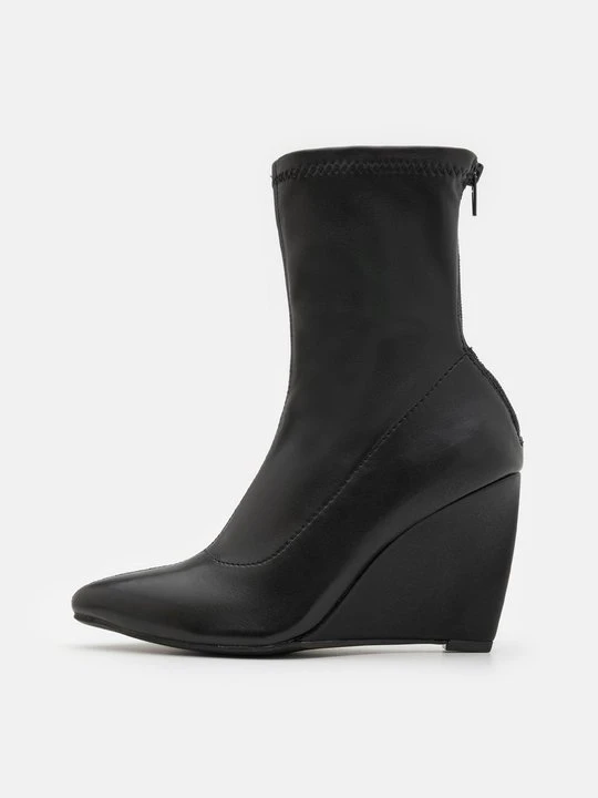 Zdjęcie produktu Botki na koturnie Even&Odd By Zalando czarny