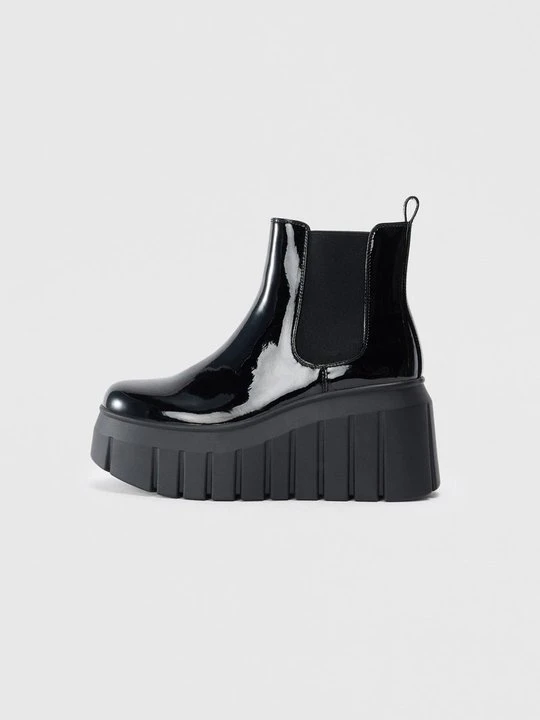 Zdjęcie produktu Botki na koturnie Even&Odd Wide Fit By Zalando czarny