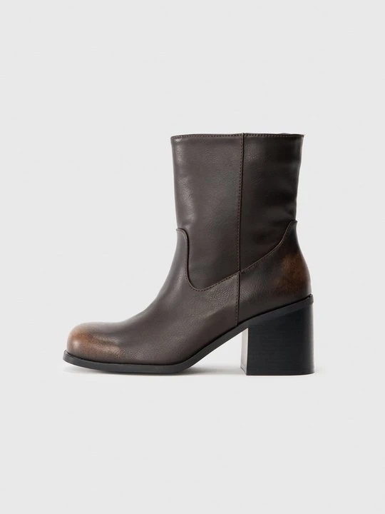 Zdjęcie produktu Botki na obcasie Even&Odd Wide Fit By Zalando brązowy