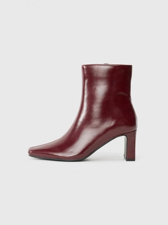 Zdjęcie produktu Botki na obcasie Even&Odd Wide Fit By Zalando ciemnoczerwony