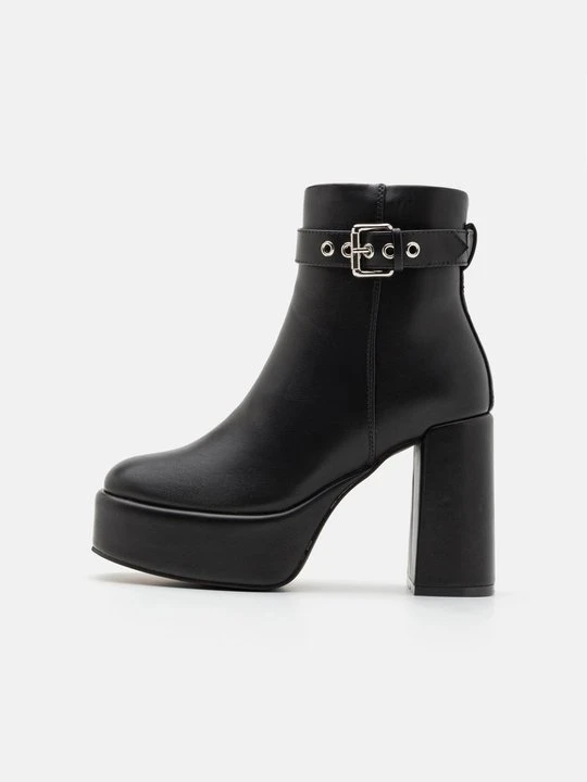 Zdjęcie produktu Botki na obcasie Even&Odd Wide Fit By Zalando czarny