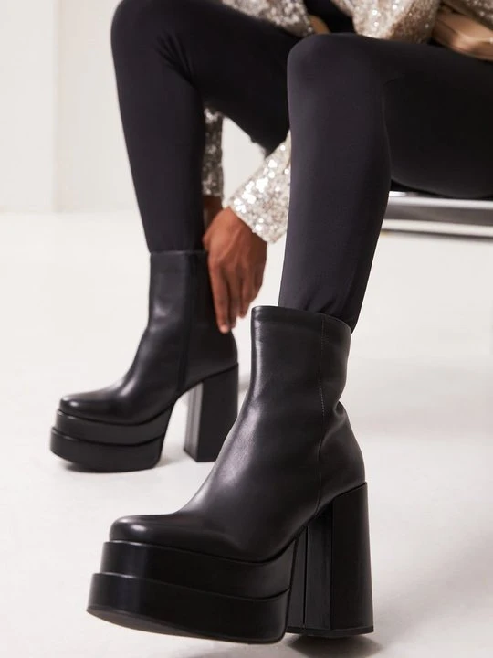 Zdjęcie produktu Botki na obcasie Steve Madden czarny