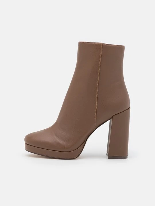 Zdjęcie produktu Botki na obcasie Steve Madden ciemnobrązowy