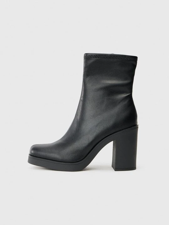 Zdjęcie produktu Botki na obcasie Steve Madden czarny