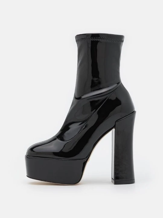 Zdjęcie produktu Botki na obcasie Stuart Weitzman czarny