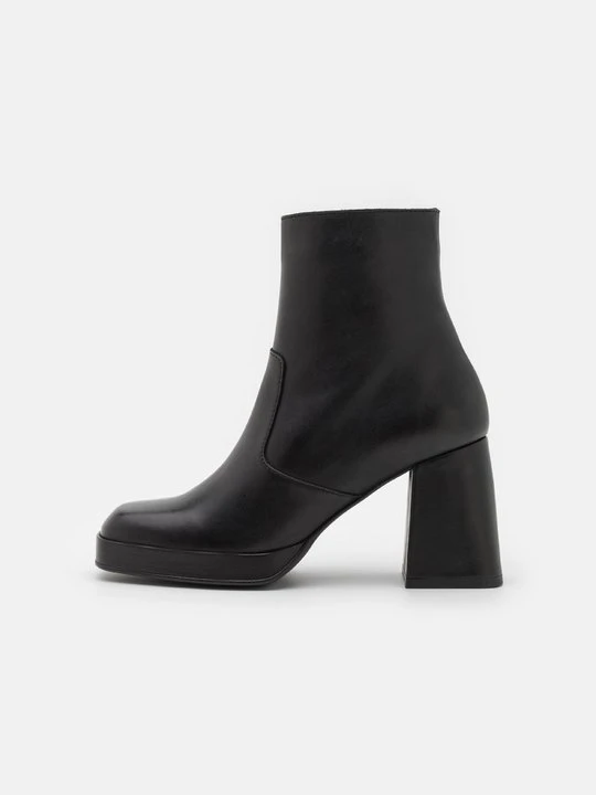 Zdjęcie produktu Botki na obcasie Vero Moda czarny