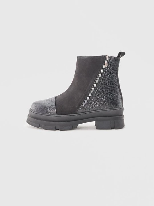 Zdjęcie produktu Botki na platformie Copenhagen Shoes czarny