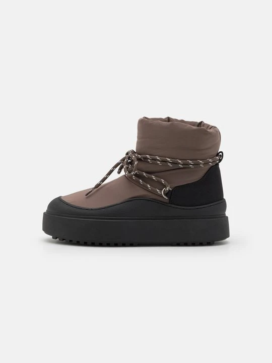 Zdjęcie produktu Botki na platformie Even&Odd By Zalando khaki