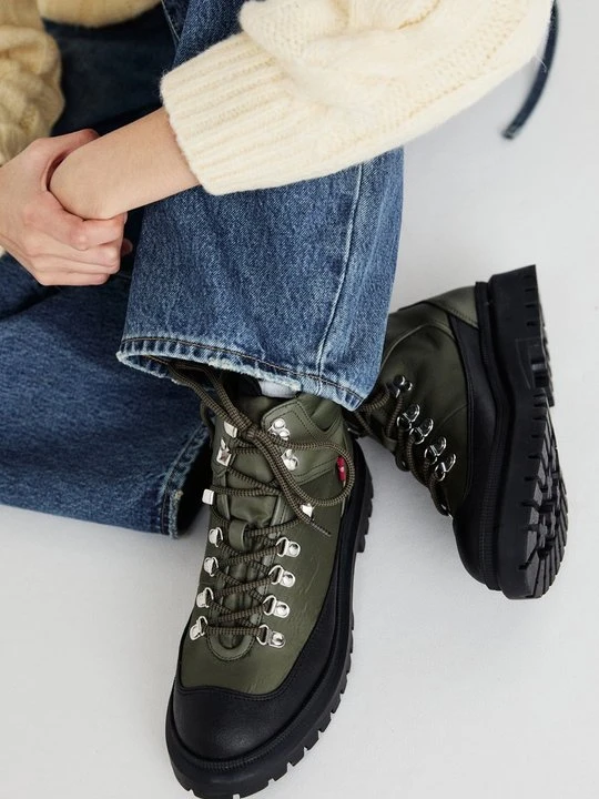 Zdjęcie produktu Botki na platformie Levi's khaki
