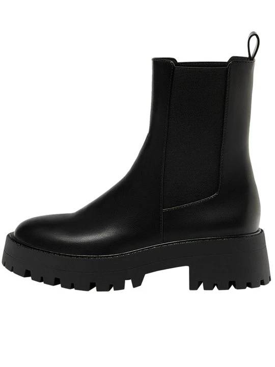 Zdjęcie produktu Botki na platformie PULL&BEAR czarny