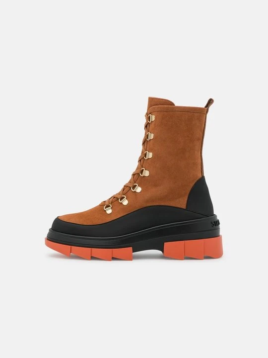 Zdjęcie produktu Botki na platformie Stuart Weitzman brązowy