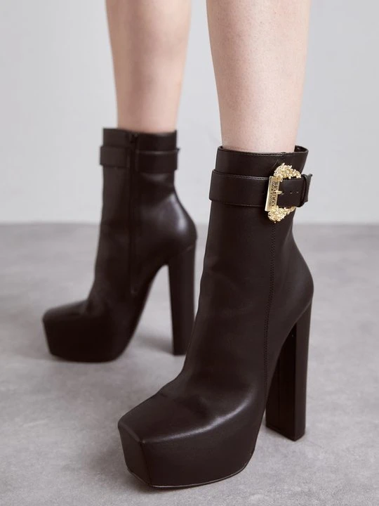 Zdjęcie produktu Botki na platformie Versace Jeans Couture czarny