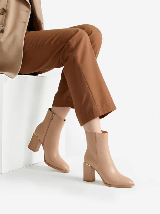 Zdjęcie produktu Botki Nine West CEO-JASMIN-01 Beżowy