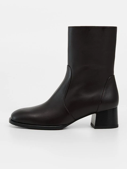 Zdjęcie produktu Botki Stuart Weitzman