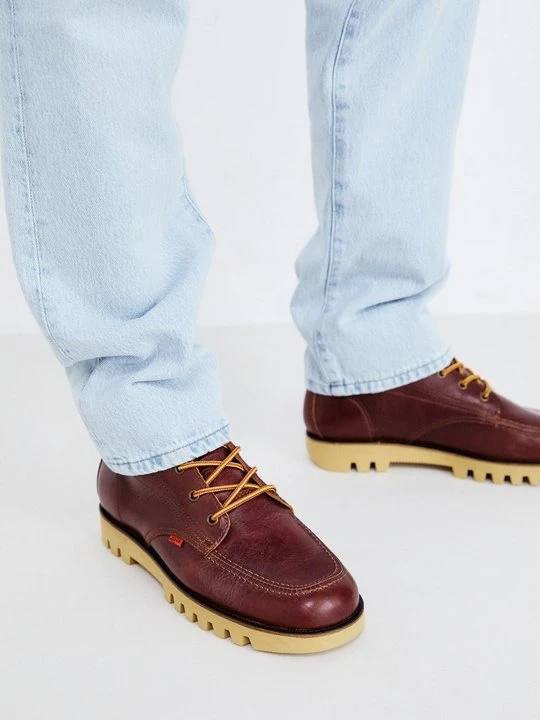 Zdjęcie produktu Botki sznurowane Levi's ciemnobrązowy