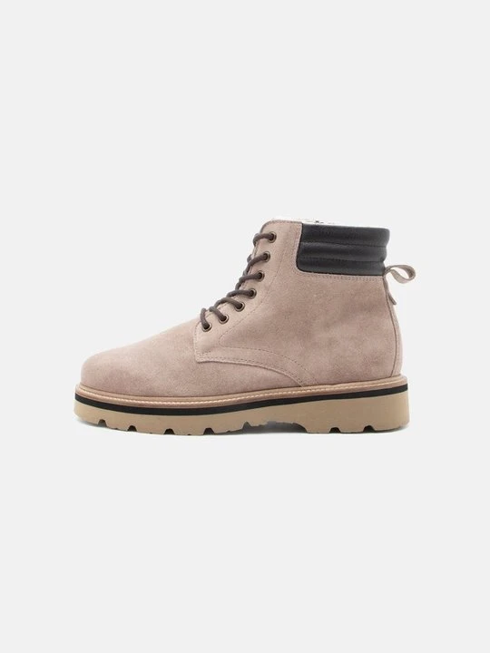 Zdjęcie produktu Botki sznurowane Pier One By Zalando beżowy