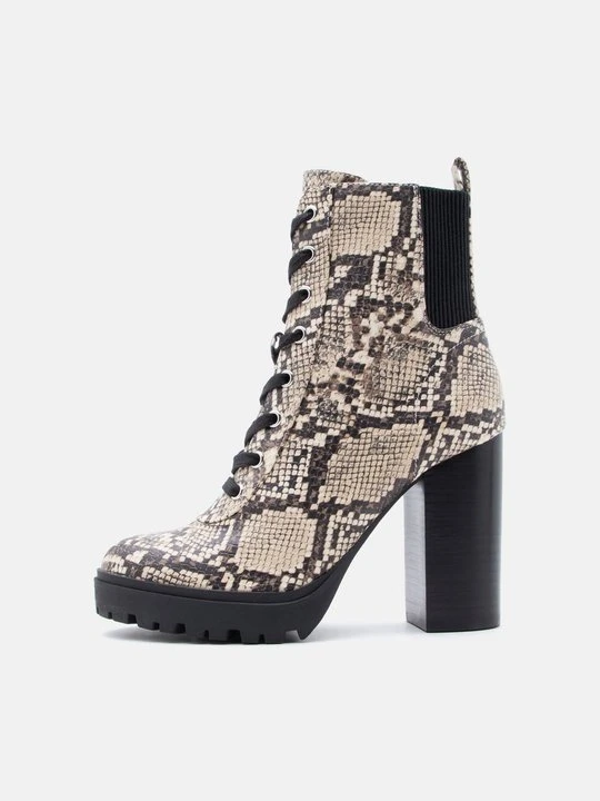 Zdjęcie produktu Botki sznurowane Steve Madden