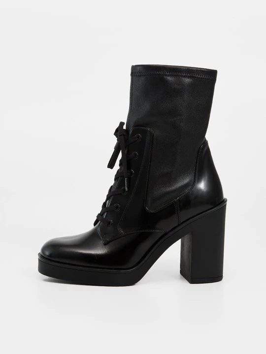 Zdjęcie produktu Botki sznurowane Stuart Weitzman czarny