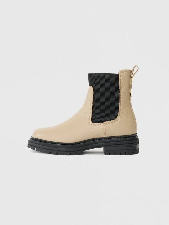 Zdjęcie produktu Botki Tommy Hilfiger taupe