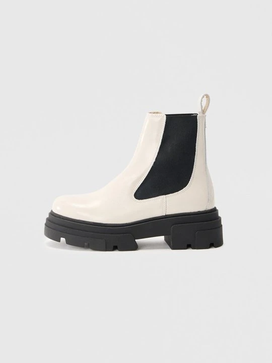 Zdjęcie produktu Botki Tommy Hilfiger beżowy