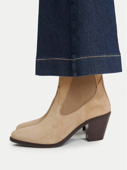 Zdjęcie produktu Botki Tommy Hilfiger Suede Western Chelsea Boot FW0FW09581 Beżowy