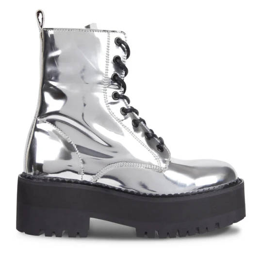 Zdjęcie produktu Botki Tommy Jeans Tjw Flatform Zip Up Metallic EN0EN02403 Szary
