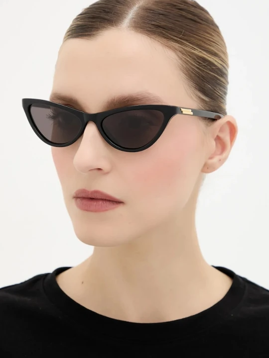 Zdjęcie produktu Bottega Veneta okulary przeciwsłoneczne czarny