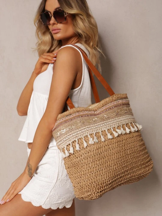 Zdjęcie produktu Brązowa Jednokomorowa Duża Torebka w Stylu Boho Ozdobiona Frędzlami Rivanete