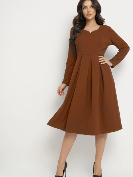 Zdjęcie produktu Brązowa Rozkloszowana Sukienka Wieczorowa ze Szpiczastym Dekoltem Temithiel New Collection