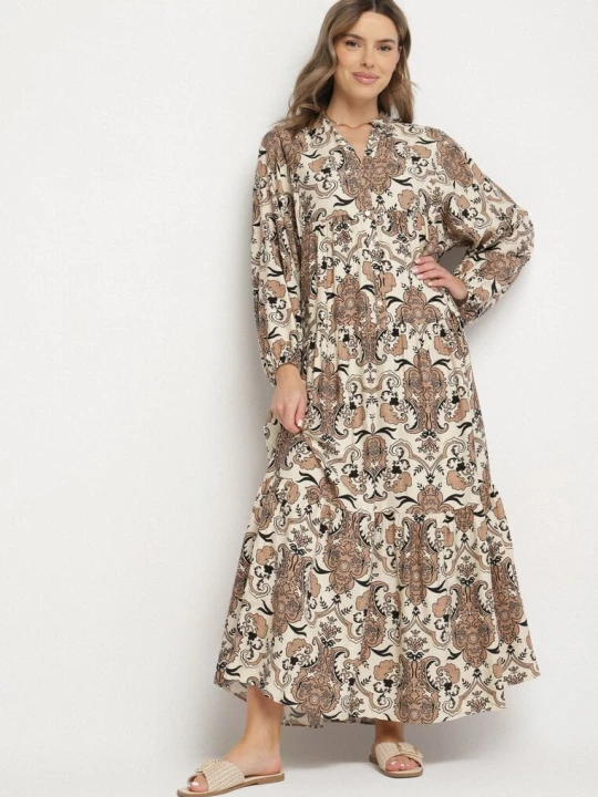Zdjęcie produktu Brązowa Wiskozowa Sukienka o Rozkloszowanym Kroju z Dekoltem w Serek Atelida M&d Fashion