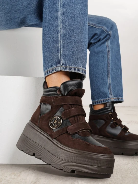 Zdjęcie produktu Brązowe Botki Sneakersy Vices na Platformie w Stylu Y2K Gelira