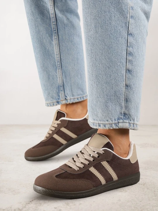 Zdjęcie produktu Brązowe Casualowe Sneakersy z Ekozamszu na Płaskiej Podeszwie Pemeriana