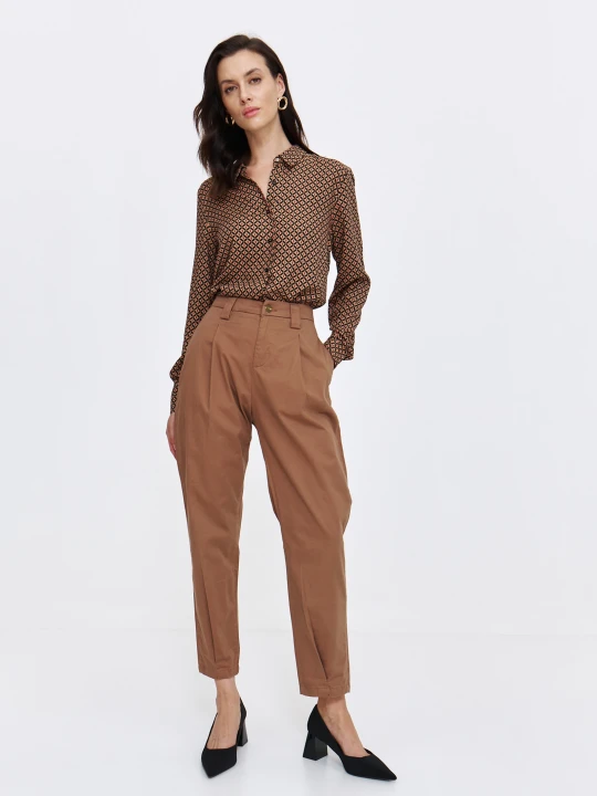 Zdjęcie produktu Brązowe cygaretki damskie TOP SECRET Camel