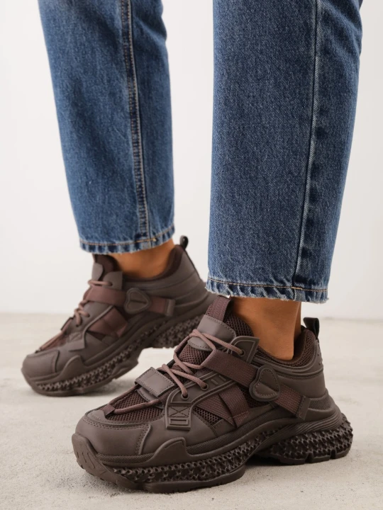 Zdjęcie produktu Brązowe Sneakersy na Grubej Podeszwie z Tłoczeniami z Aplikacją w Kształcie Serca Farina Marquiiz