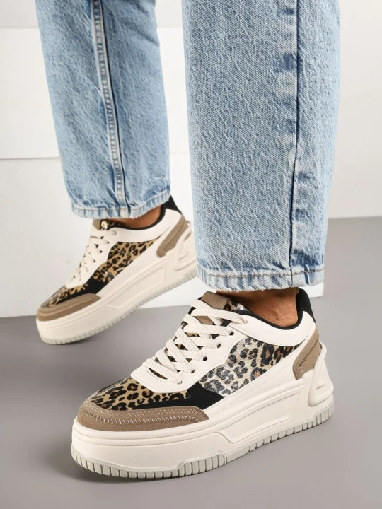 Zdjęcie produktu Beżowo-Brązowe Sneakersy na Tłoczonej Platformie Ozdobione Wzorem w Panterkę Deoranae Mulanka