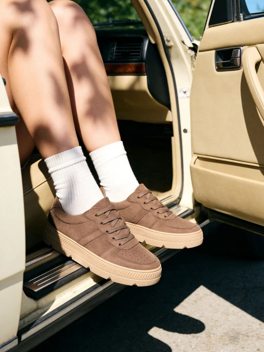 Zdjęcie produktu Brązowe Sneakersy Vices na Grubej Tłoczonej Podeszwie Alerrive