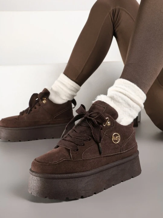 Zdjęcie produktu Brązowe Sneakersy z Ekozamszu na Grubej Podeszwie Wyściełane Futerkiem Senavel