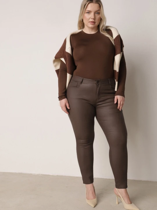 Zdjęcie produktu Brązowe Spodnie Skinny Gasi Daysie