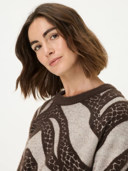 Zdjęcie produktu Brązowy sweter damski Henny we wzory – Designer Choice Olsen