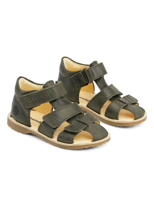 Zdjęcie produktu Bundgaard Skórzane półsandały "Shea" w kolorze khaki rozmiar: 27