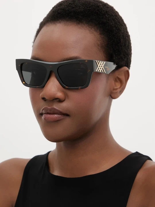 Zdjęcie produktu Burberry okulary przeciwsłoneczne damskie czarny