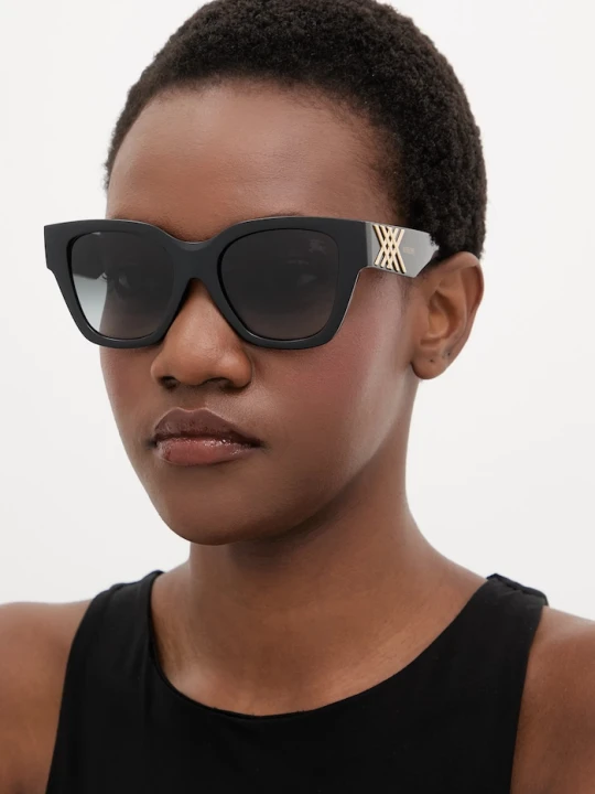Zdjęcie produktu Burberry okulary przeciwsłoneczne kocie oczy damskie czarny